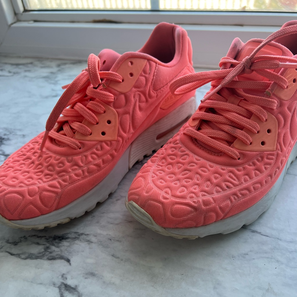 Nike Womens Air Max 90 Ultra Plush Atomic Pink